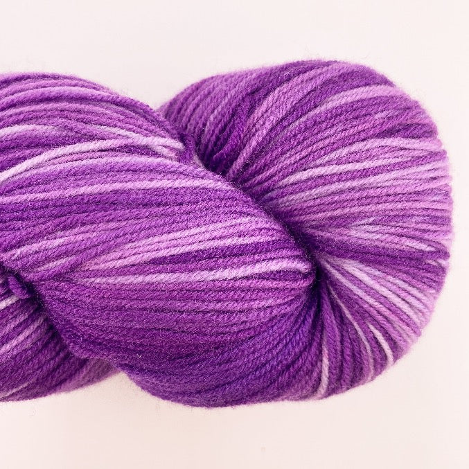 Sockenwolle handgefärbt Violett
