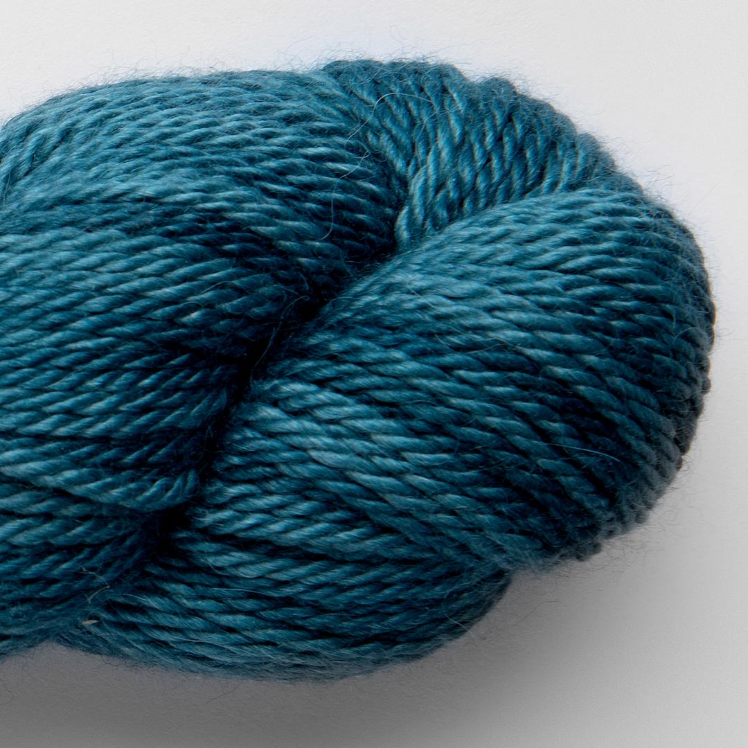 Amano Alpaca yarn Blau